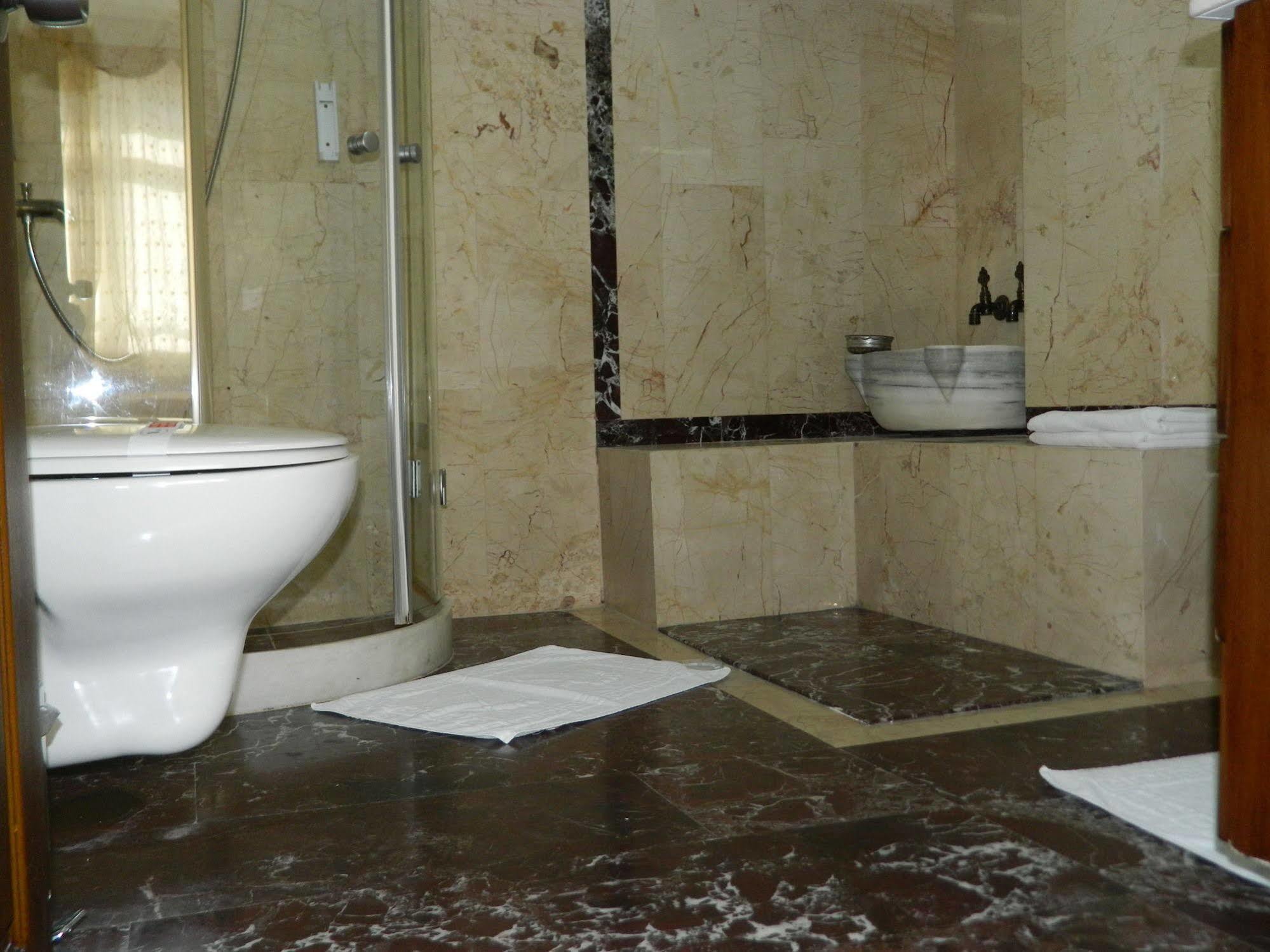 Apricot Hotel Стамбул Экстерьер фото